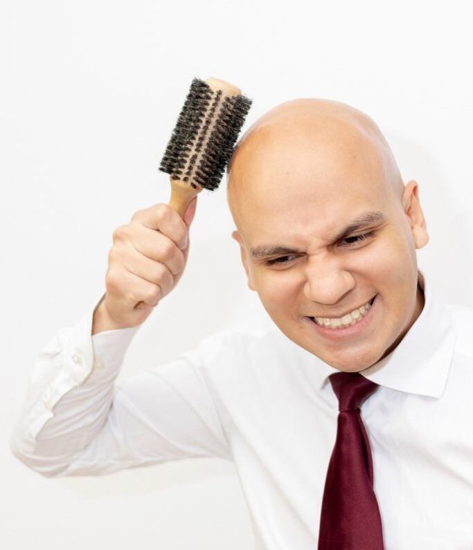 Genç Yaşta Saç Dökülmesini Önleme